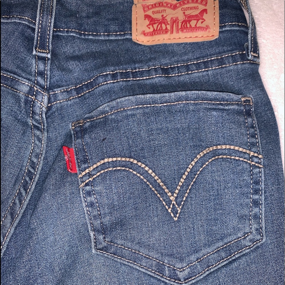 Levi jeans